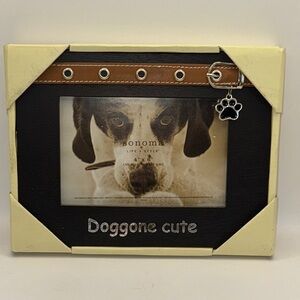 Sonoma Black and Cream Dog Frame with Paw Print Charm